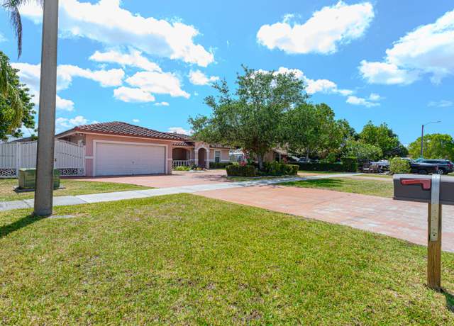 Property at 22031 SW 127th Ave, Miami, FL 33170, 3 beds, 2 baths