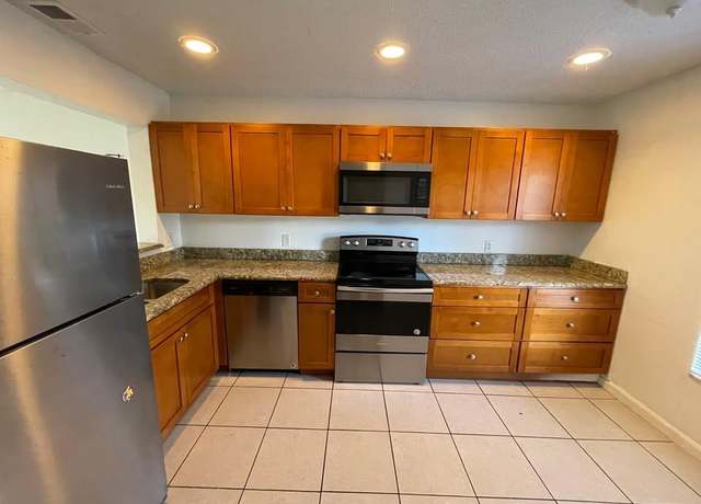 Property at 5029 Breckenridge Pl #11, West Palm Beach, FL 33417, 2 beds, 1.5 baths