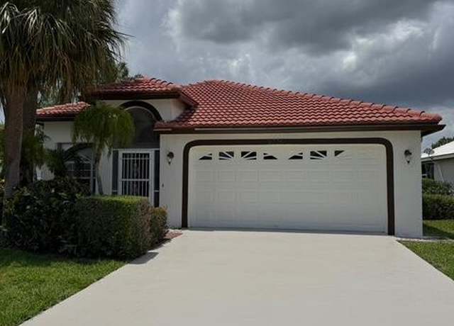 Property at 2615 Country Golf Dr, Wellington, FL 33414, 3 beds, 2 baths
