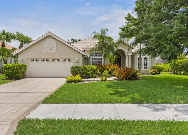 Property at 1267 SW Briarwood Dr, Saint Lucie West, FL 34986, 4 beds, 3 baths