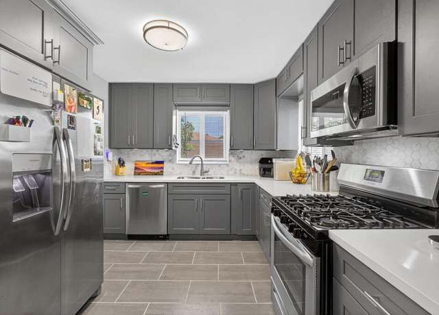 Property at 306 N A St, Lake Worth Beach, FL 33460, 2 beds, 2 baths