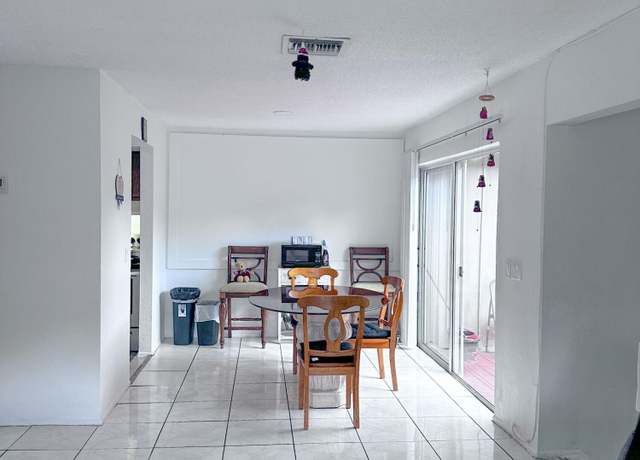 Property at 5978 NW 21st St Unit 55-E, Lauderhill, FL 33313, 3 beds, 2 baths