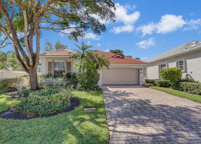 Property at 8241 Heritage Club Dr, West Palm Beach, FL 33412, 3 beds, 3 baths