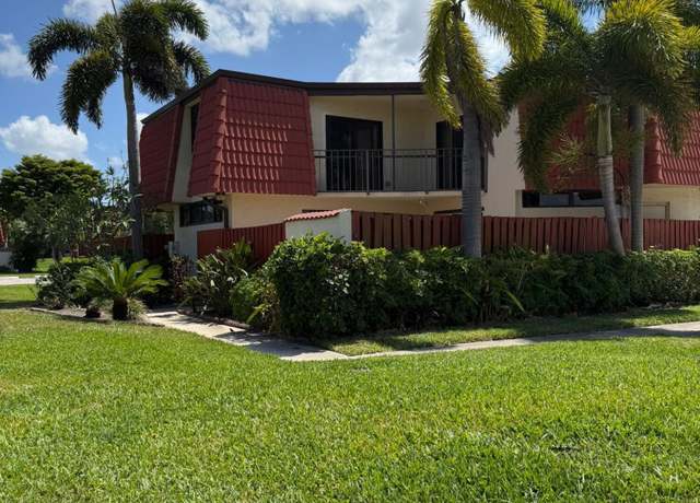 Property at 3790 Victoria Drive Dr, West Palm Beach, FL 33406, 2 beds, 2.5 baths