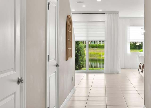 Property at 587 Sanderling Cir, Deerfield Beach, FL 33442, 3 beds, 2.5 baths