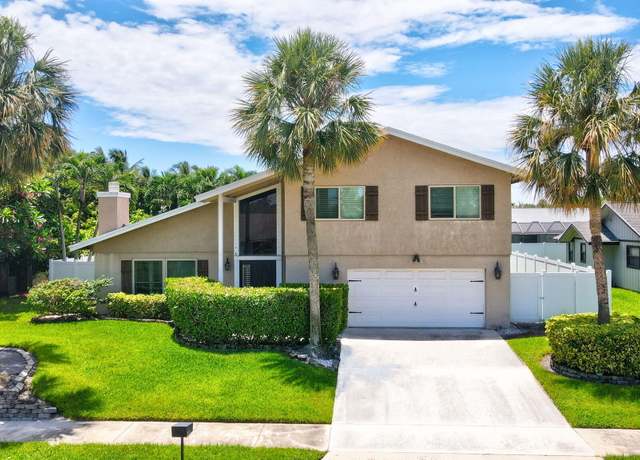 Property at 1260 NW 15th St, Boca Raton, FL 33486, 3 beds, 2.5 baths