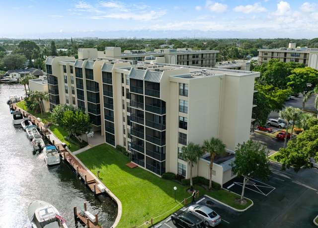 Property at 17 Royal Palm Way #503, Boca Raton, FL 33432, 2 beds, 2 baths