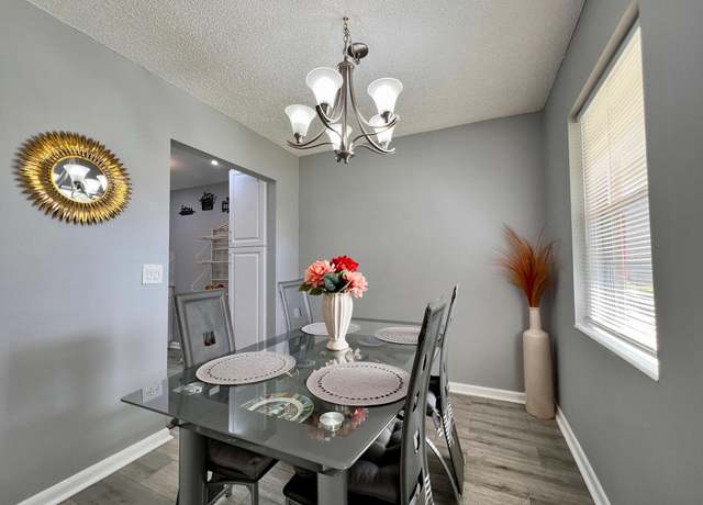 Property at 314 Chatham P, West Palm Beach, FL 33417, 2 beds, 1.5 baths