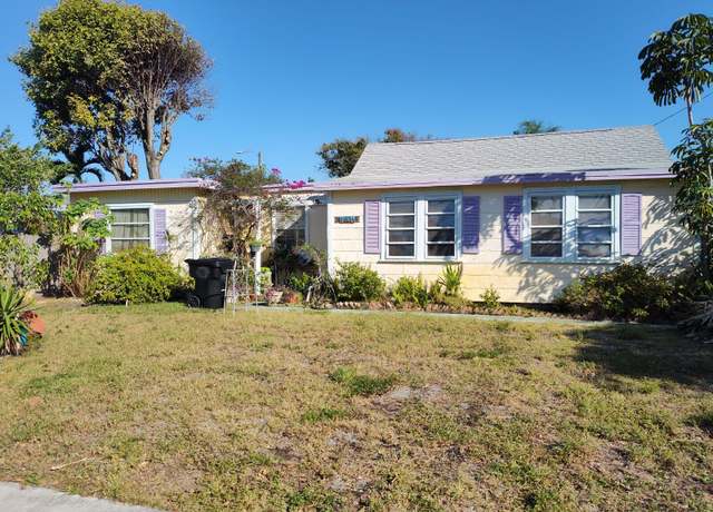 Property at 1124 18th Ave N #1, Lake Worth Beach, FL 33460, 5 beds, 3.5 baths