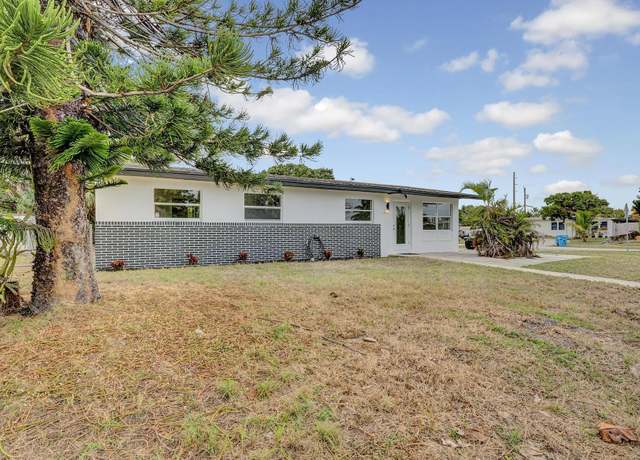 Property at 220 N Atlantic Dr, Boynton Beach, FL 33435, 4 beds, 2 baths