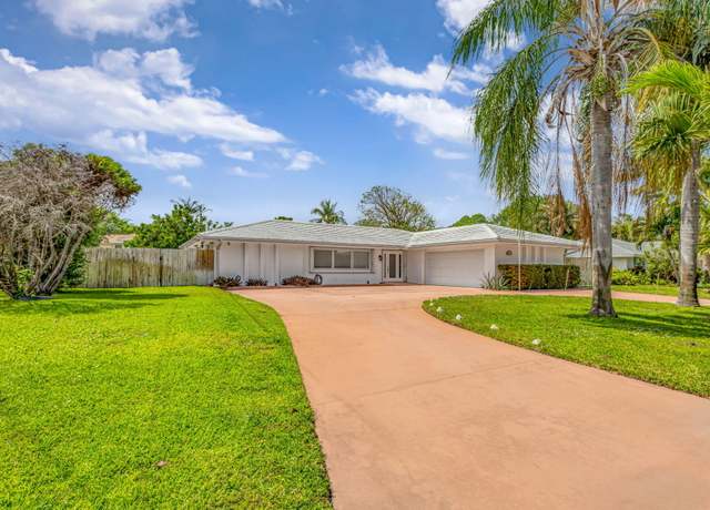 Property at 8111 W Lake Dr, Lake Clarke Shores, FL 33406, 3 beds, 2 baths