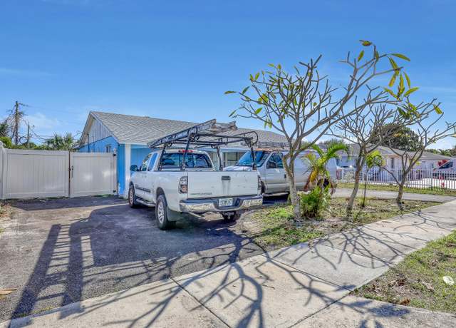 Property at 3308 Lake Ave, West Palm Beach, FL 33405, 4 beds, 2 baths