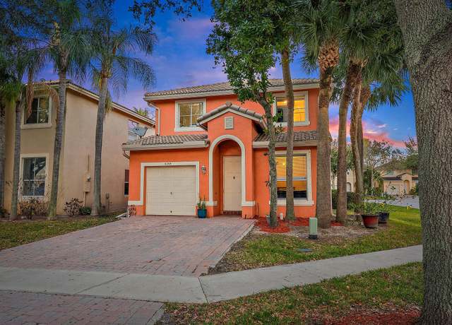 Property at 4284 Lake Lucerne Cir, West Palm Beach, FL 33409, 4 beds, 3 baths