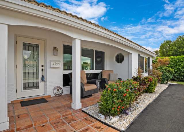 Property at 2144 NE 63rd St, Fort Lauderdale, FL 33308, 3 beds, 2 baths