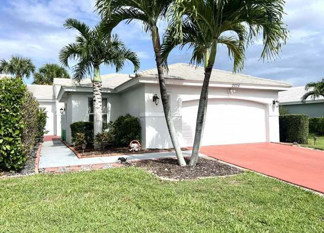 Property at 2525 Country Golf Dr, Wellington, FL 33414, 3 beds, 2 baths