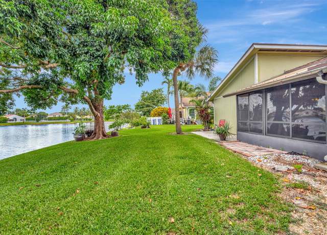 Property at 4289 Willow Pond Cir, West Palm Beach, FL 33417, 2 beds, 2 baths