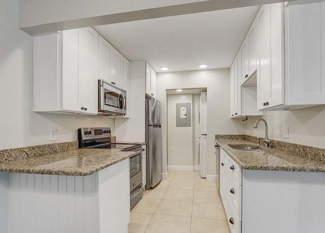 Property at 8164 SE Croft Cir Unit B-4, Hobe Sound, FL 33455, 2 beds, 2 baths