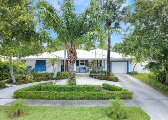 Property at 1709 18th Ave N, Lake Worth, FL 33460, 3 beds, 3 baths