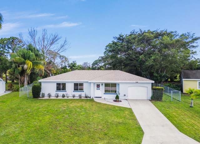 Property at 2085 SE Talwood Ln, Port Saint Lucie, FL 34953, 3 beds, 2 baths