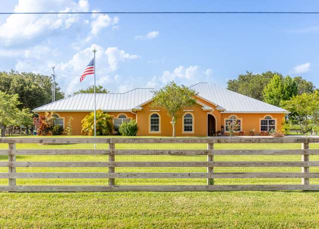 Property at 7611 SW 21st Pkwy, Okeechobee, FL 34974, 3 beds, 3.5 baths