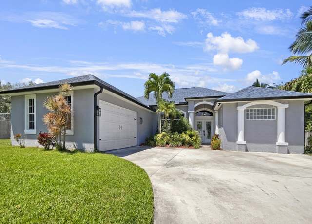 Property at 876 Noa St, Fort Pierce, FL 34982, 4 beds, 3 baths