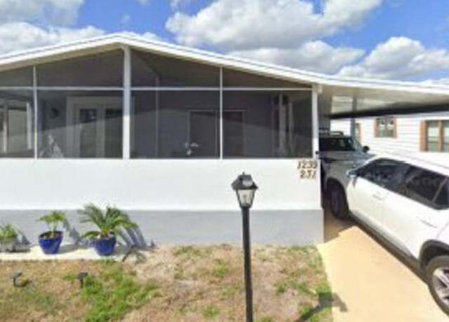 Property at 1239 Cathy Dr Lot 231, West Palm Beach, FL 33409, 5 beds, 3 baths