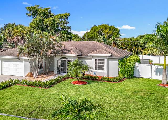 Property at 2602 SW Cameo Blvd, Port Saint Lucie, FL 34953, 3 beds, 2 baths