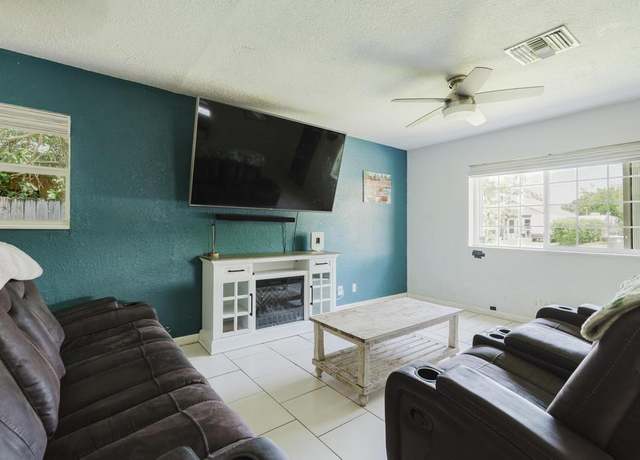 Property at 7723 4th Ter, Lake Worth, FL 33463, 3 beds, 2 baths
