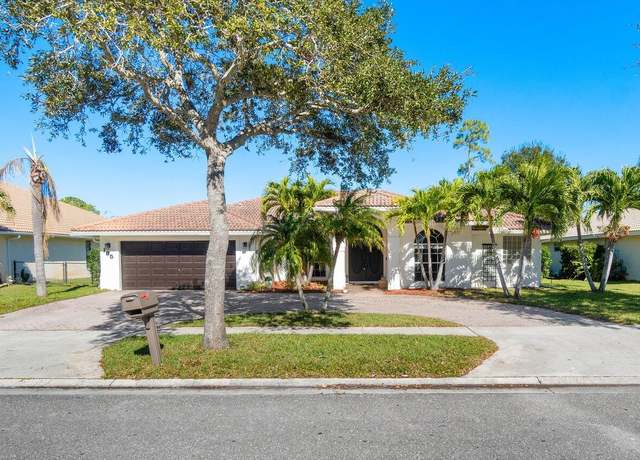 Property at 135 Cypress Trce, Royal Palm Beach, FL 33411, 5 beds, 3 baths