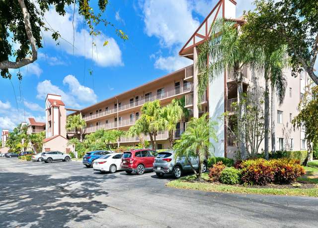 Property at 7321 Amberly Ln #206, Delray Beach, FL 33446, 2 beds, 2 baths