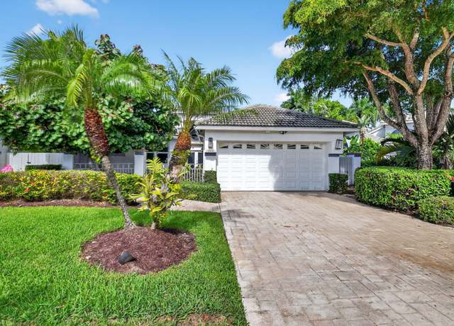 Property at 2151 NW 60th Cir, Boca Raton, FL 33496, 3 beds, 2.5 baths