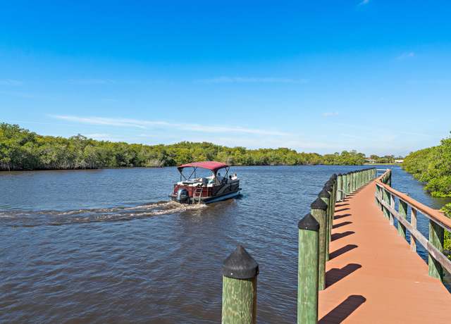 Property at 211 SW South River Dr #103, Stuart, FL 34997, 2 beds, 1.5 baths