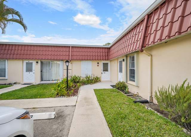 Property at 613 Laconia Cir, Lake Worth, FL 33467, 2 beds, 2 baths
