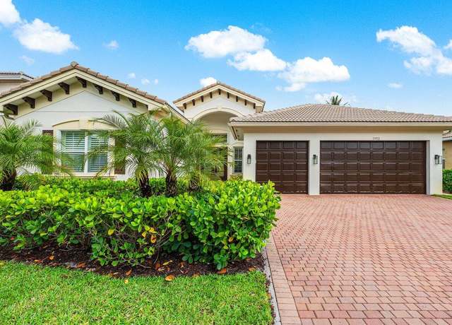 Property at 11952 Fox Hill Cir, Boynton Beach, FL 33473, 5 beds, 4 baths