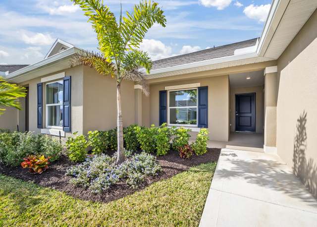 Property at 5149 Modeno St, Fort Pierce, FL 34951, 3 beds, 2 baths