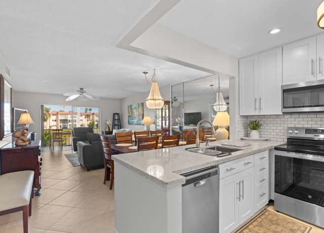 Property at 32 Abbey Ln #207, Delray Beach, FL 33446, 2 beds, 2 baths
