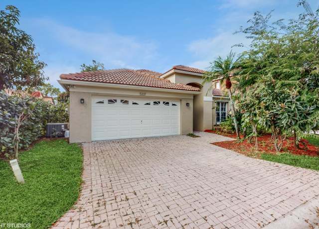 Property at 5337 Edenwood Ln, Riviera Beach, FL 33418, 3 beds, 2 baths
