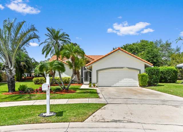 Property at 5357 Helene Cir, Boynton Beach, FL 33472, 3 beds, 2 baths