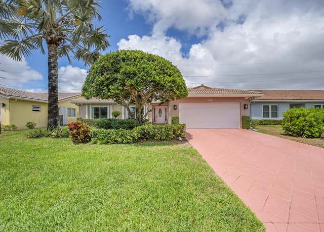 Property at 22010 Colony Dr, Boca Raton, FL 33433, 3 beds, 2 baths