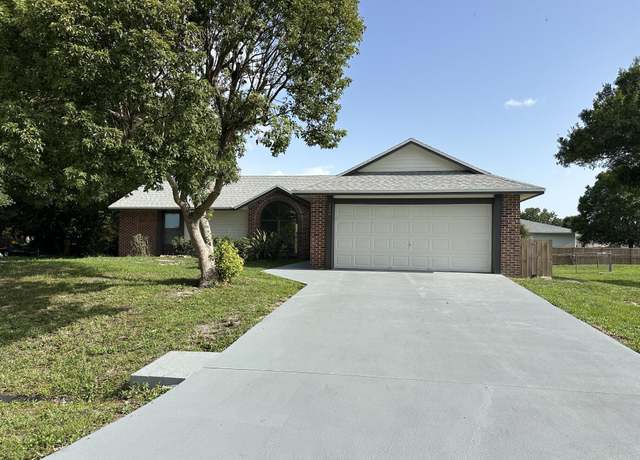 Property at 226 SW Statler Ave, Port Saint Lucie, FL 34984, 3 beds, 2 baths