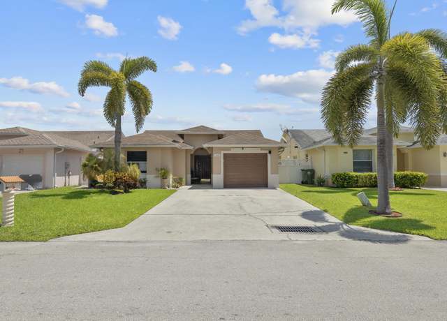 Property at 116 Amanda St, Palm Springs, FL 33461, 3 beds, 2 baths