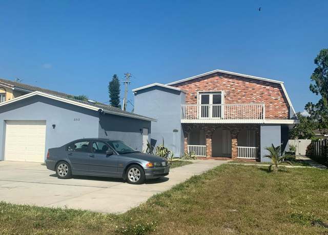 Property at 2212 SE 4th Ave, Fort Lauderdale, FL 33316, 3 beds, 3 baths