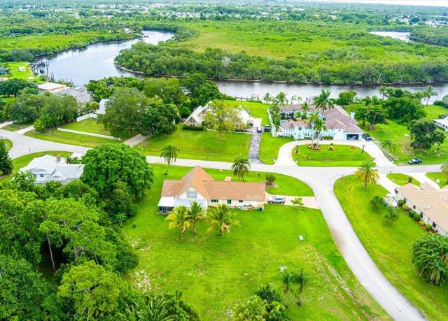 Property at 720 SE River Ct, Port Saint Lucie, FL 34983