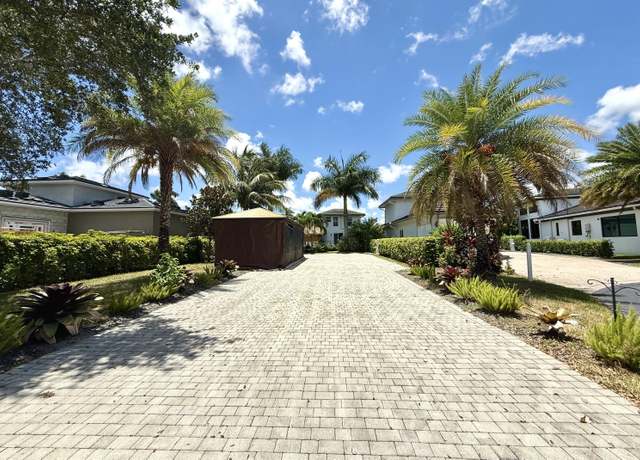 Property at 276 N Cortez Dr #276, Margate, FL 33068