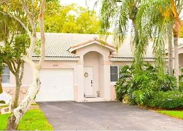 Property at 11332 SW 17th Court Ct, Miramar, FL 33025, 2 beds, 2 baths