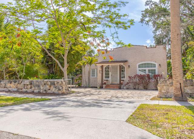 Property at 1800 SW 3rd Ave, Okeechobee, FL 34974, 3 beds, 2 baths