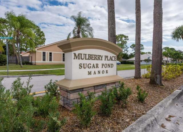 Property at 1025 Staghorn St, Wellington, FL 33414, 6 beds, 4 baths