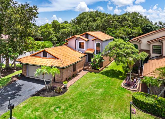 Property at 4104 NW 2nd Ln, Delray Beach, FL 33445, 3 beds, 2.5 baths
