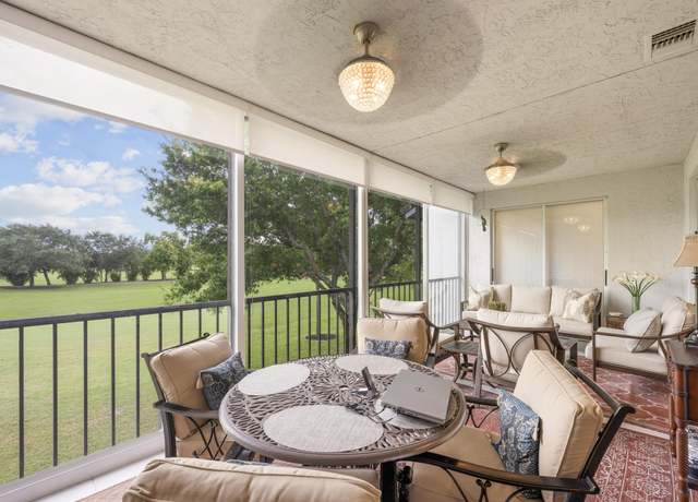 Property at 11602 Briarwood Cir #4, Boynton Beach, FL 33437, 2 beds, 2 baths