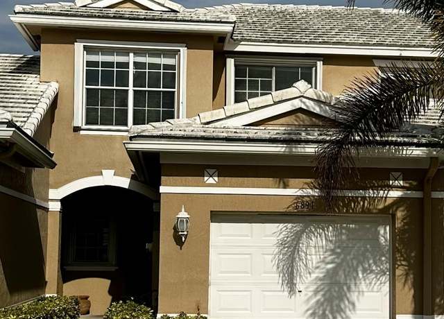 Property at 6891 Blue Skies Dr, Lake Worth, FL 33463, 3 beds, 2.5 baths